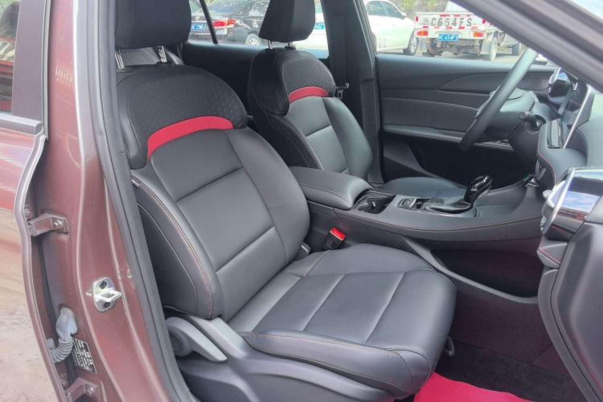 Used MG 5 2025 180 DVVT Global Luxury Edition Right Front Seat