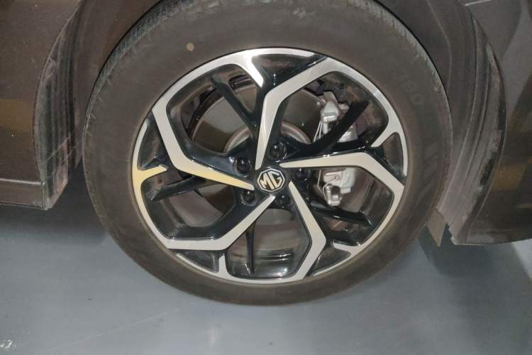 Used MG 5 2025 300TGI Global Flagship Edition Right Front Wheel Hub