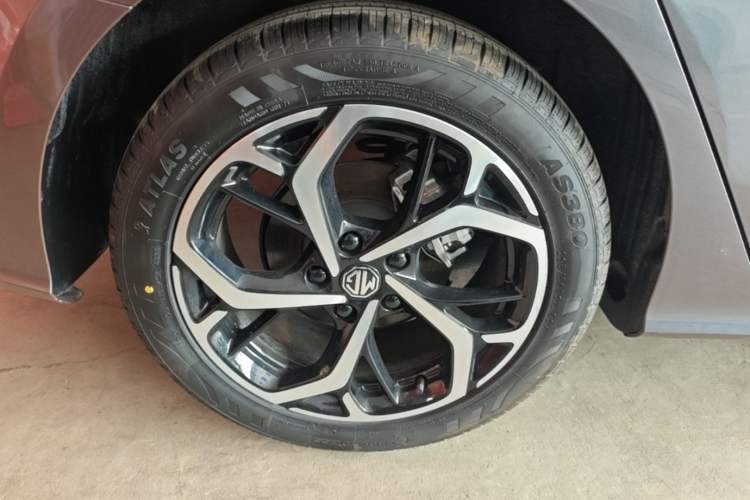 Used MG 5 2025 300TGI Global Flagship Edition Right Rear Wheel Hub