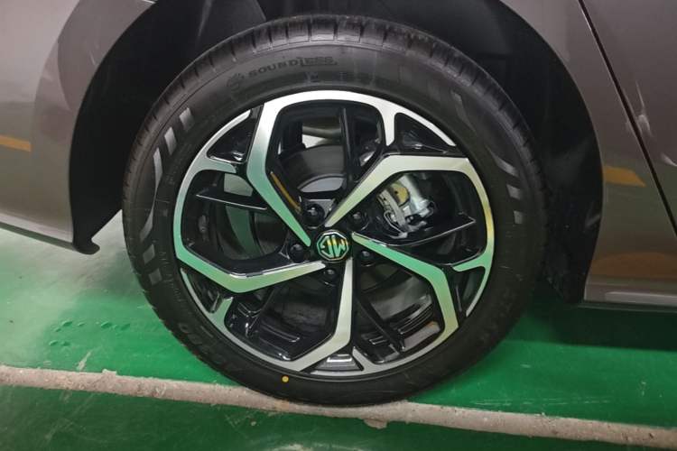 Used MG 5 2025 300TGI Global Flagship Edition Right Rear Wheel Hub