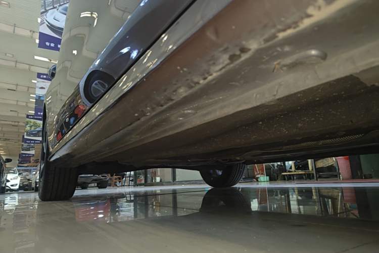 Used MG 5 2025 300TGI Global Flagship Edition Right Side Sill