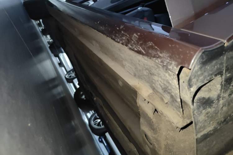 Used MG 5 2025 300TGI Global Flagship Edition Right Side Sill