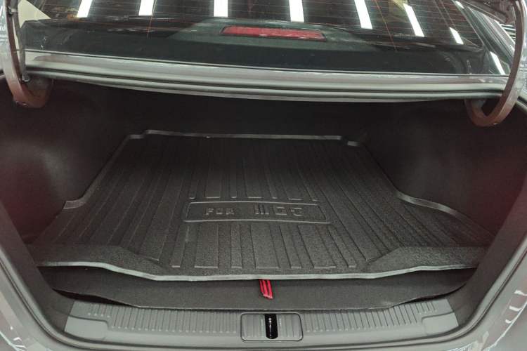 Used MG 5 2025 300TGI Global Flagship Edition Trunk