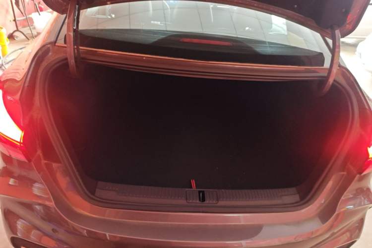 Used MG 5 2025 300TGI Global Flagship Edition Trunk