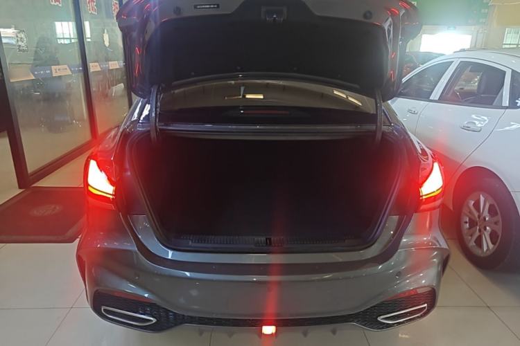 Used MG 5 2025 300TGI Global Flagship Edition Trunk