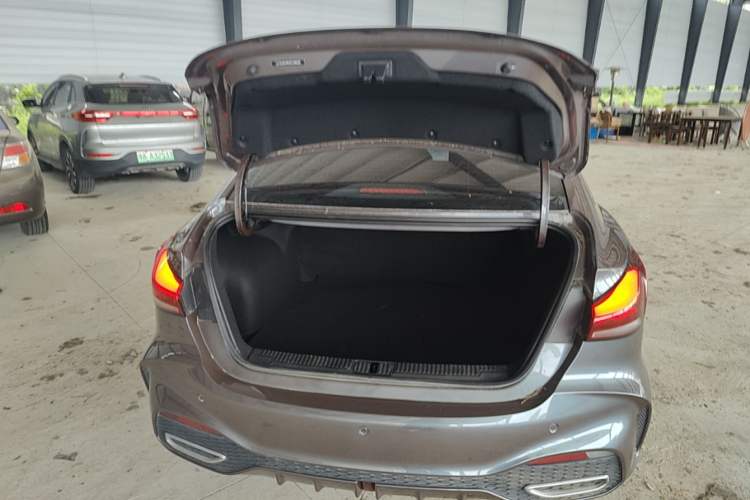 Used MG 5 2025 300TGI Global Flagship Edition Trunk