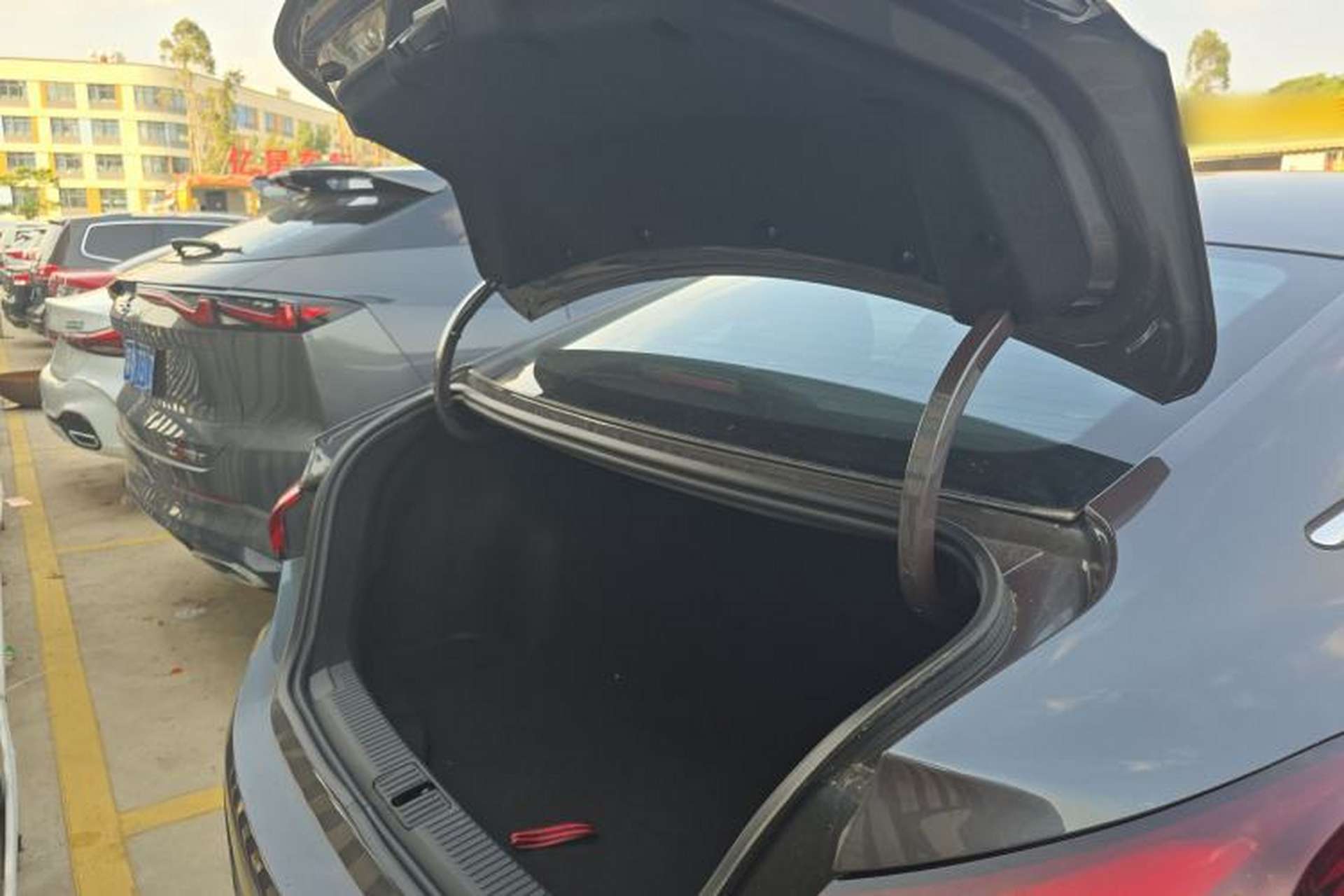 Used MG 5 2025 180 DVVT Global Luxury Edition Trunk