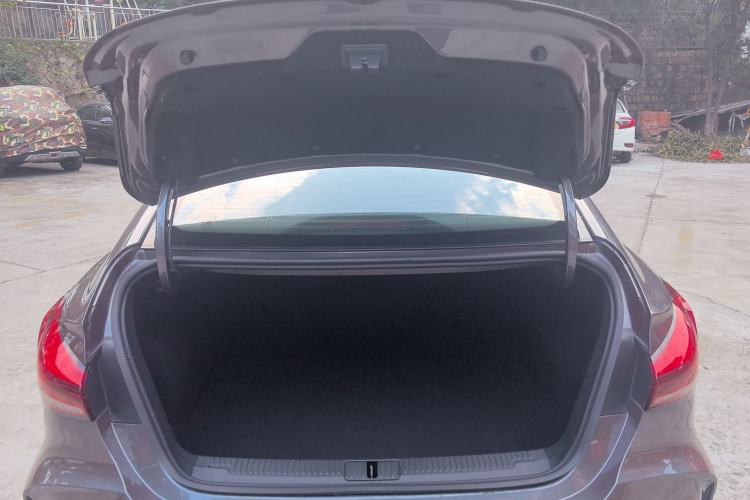 Used MG 5 2025 180 DVVT Global Luxury Edition Trunk