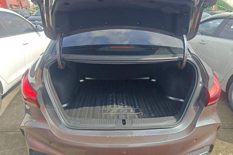 Used MG 5 2025 300TGI Global Flagship Edition Trunk