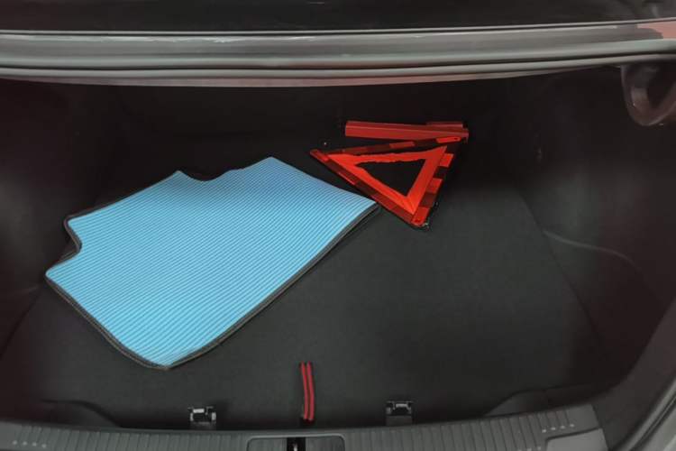 Used MG 5 2025 300TGI Global Flagship Edition Trunk