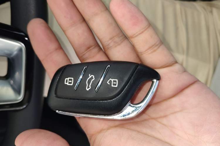 Used MG 5 2025 300TGI Global Flagship Edition Vehicle Key