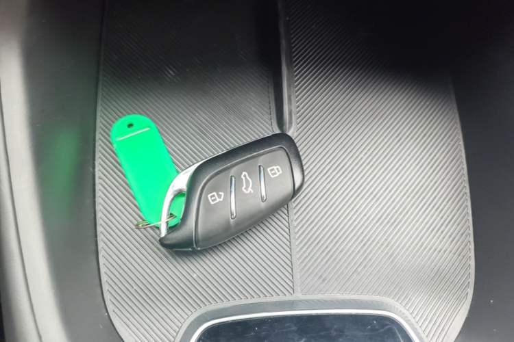 Used MG 5 2025 300TGI Global Flagship Edition Vehicle Key