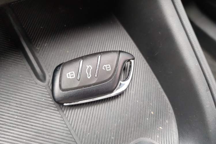 Used MG 5 2025 300TGI Global Flagship Edition Vehicle Key