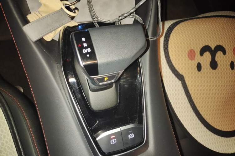 Used MG 5 2025 300TGI Global Flagship Edition Gear Lever