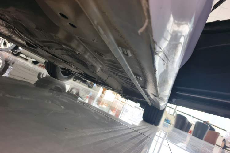 Used MG 5 2025 300TGI Global Flagship Edition Right Side Sill