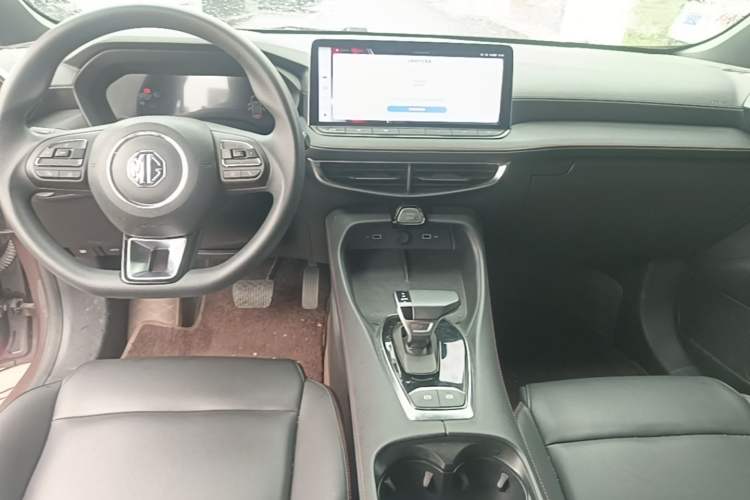 Used MG 5 2025 300TGI Global Flagship Edition Audio And AC Panel