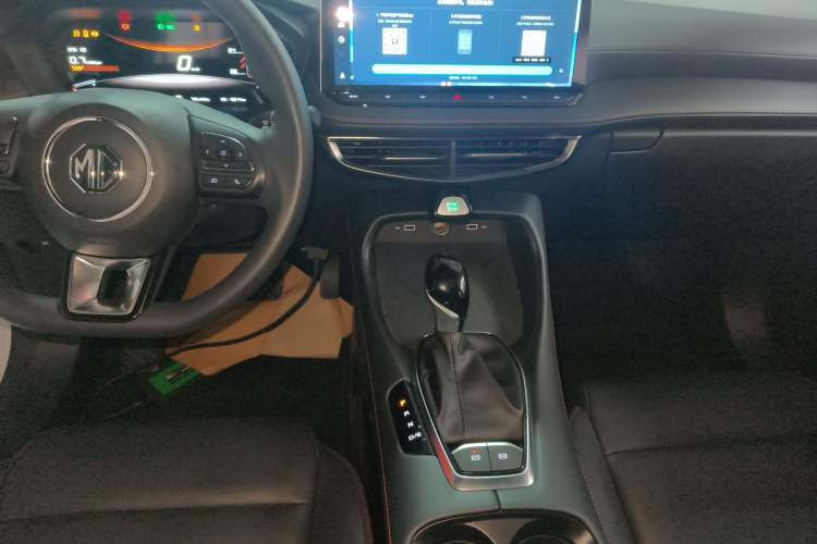 Used MG 5 2025 180 DVVT Global Luxury Edition Audio And AC Panel