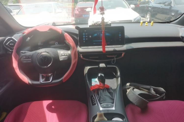 Used MG 5 2025 180 DVVT Global Luxury Edition Center Console