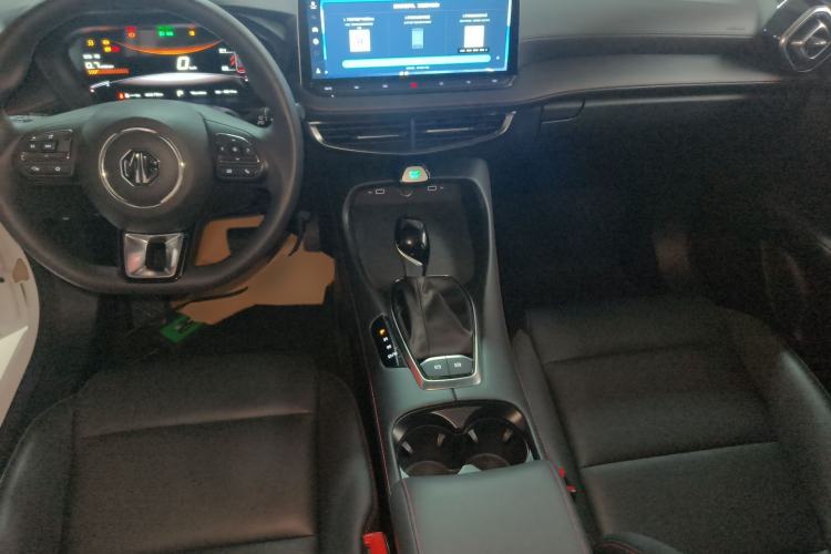 Used MG 5 2025 180 DVVT Global Luxury Edition Center Console