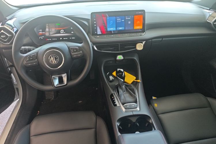 Used MG 5 2025 180 DVVT Global Luxury Edition Center Console
