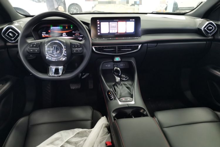 Used MG 5 2025 180 DVVT Global First Edition Center Console