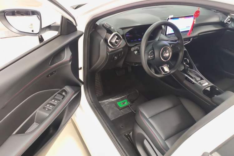 Used MG 5 2025 180 DVVT Global Luxury Edition Driver Seat