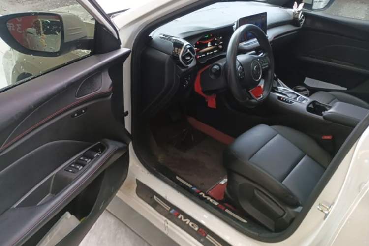 Used MG 5 2025 180 DVVT Global Luxury Edition Driver Seat