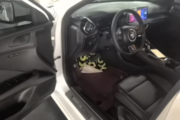 Used MG 5 2025 180 DVVT Global Luxury Edition Driver Seat