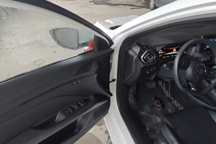 Used MG 5 2025 180 DVVT Global First Edition Driver Seat