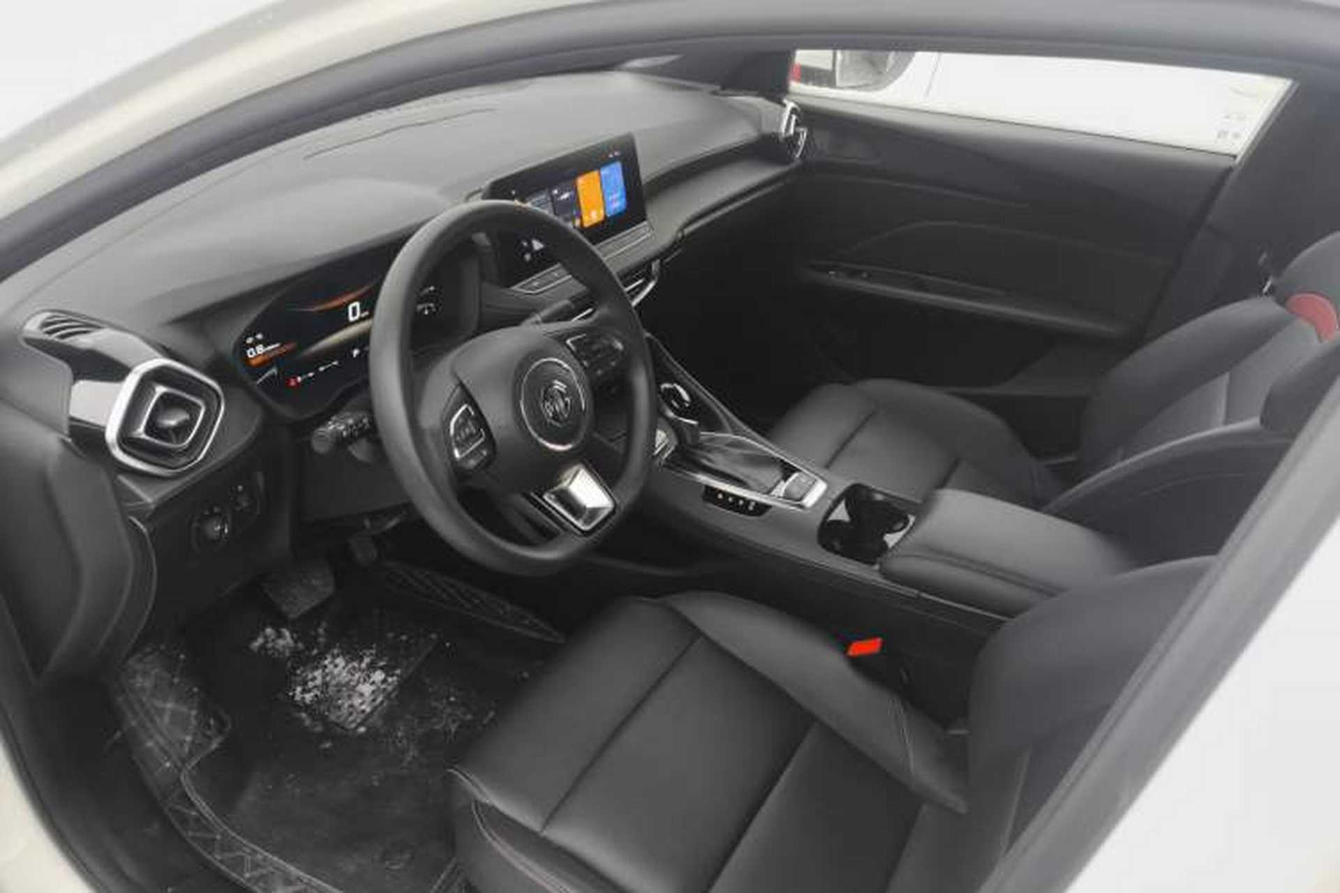Used MG 5 2025 180 DVVT Global First Edition Driver Seat