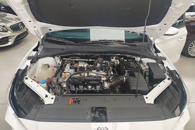 Used MG 5 2025 180 DVVT Global First Edition Engine Bay