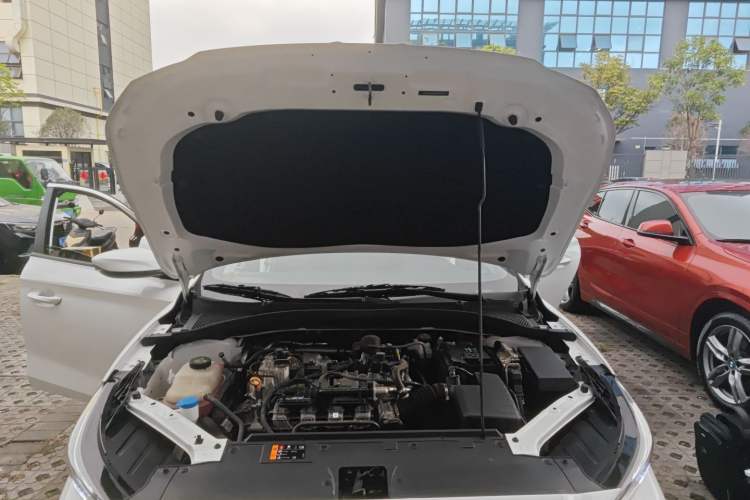 Used MG 5 2025 180 DVVT Global First Edition Engine Bay