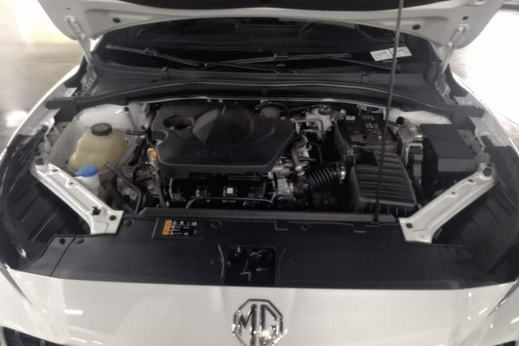 Used MG 5 2025 180 DVVT Global Luxury Edition Engine Bay
