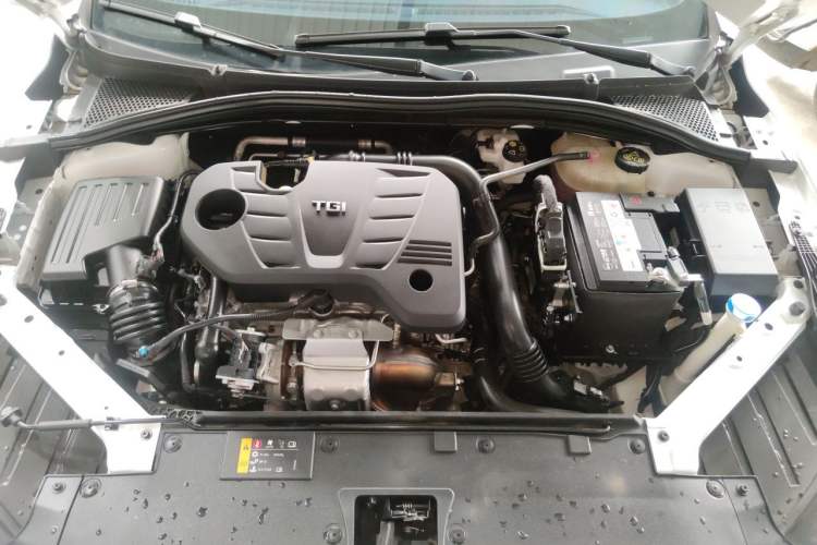 Used MG 5 2025 300TGI Global Flagship Edition Engine Bay