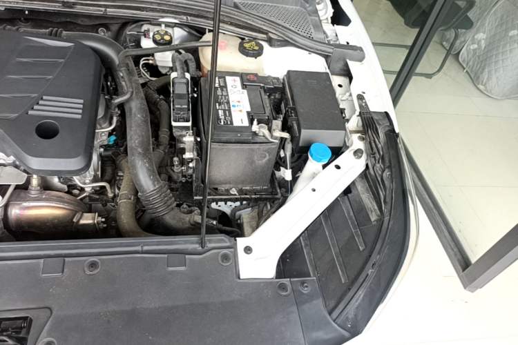 Used MG 5 2025 300TGI Global Flagship Edition Engine Bay Left