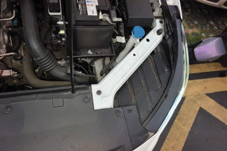Used MG 5 2025 300TGI Global Flagship Edition Engine Bay Left