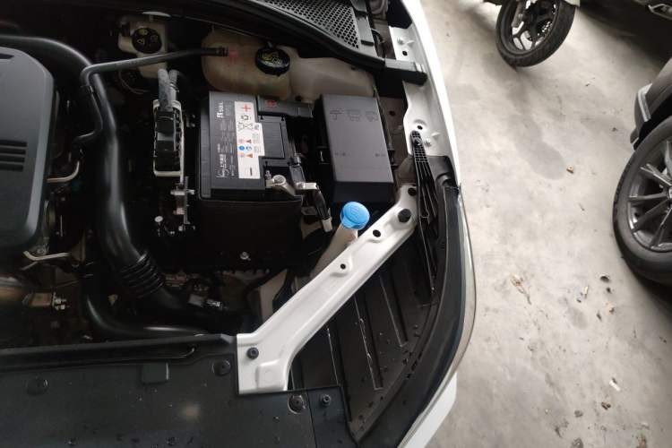 Used MG 5 2025 300TGI Global Flagship Edition Engine Bay Left