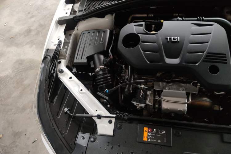Used MG 5 2025 300TGI Global Flagship Edition Engine Bay Right