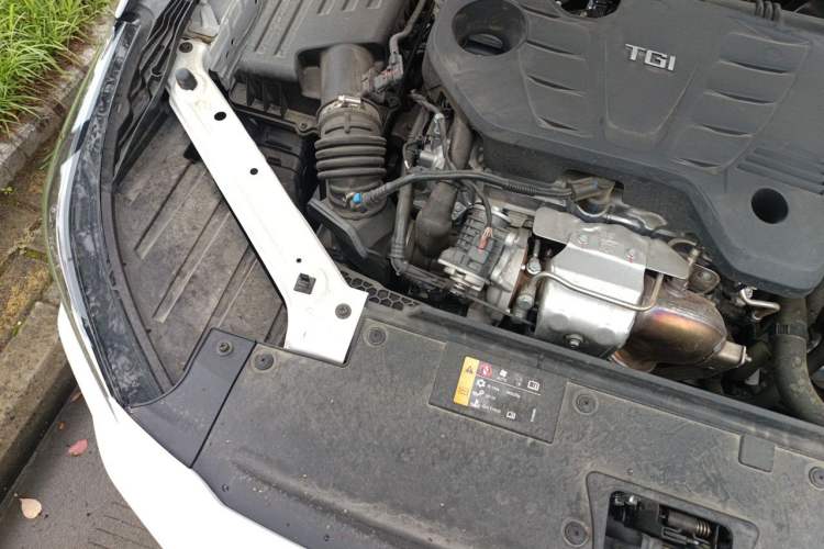 Used MG 5 2025 300TGI Global Flagship Edition Engine Bay Right