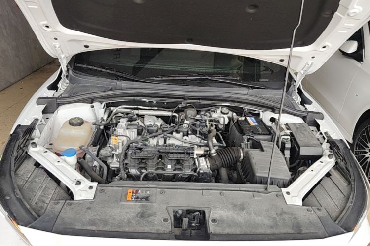 Used MG 5 2025 180 DVVT Global First Edition Engine Bay
