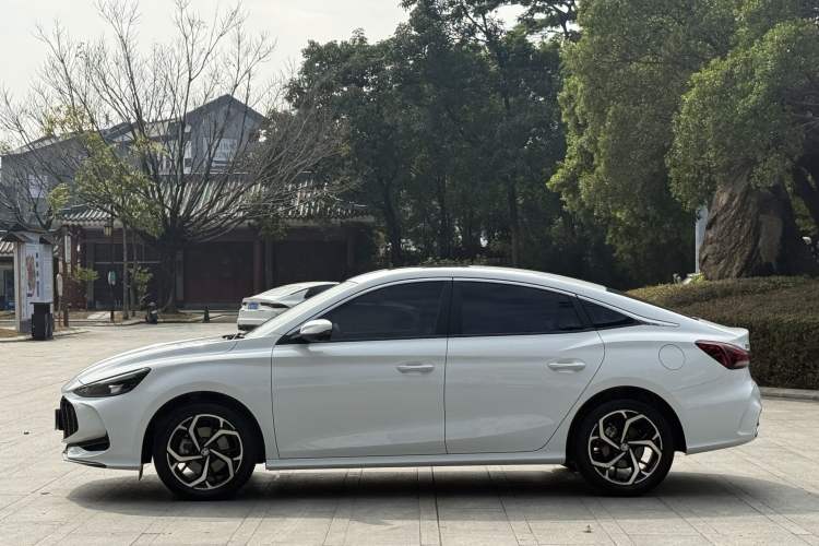 Used MG 5 2025 300TGI Global Flagship Edition Exterior 10