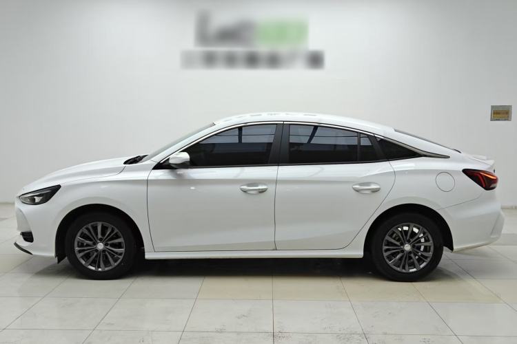 Used MG 5 2025 180 DVVT Global First Edition Exterior 3