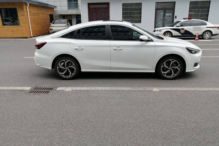 Used MG 5 2025 300TGI Global Flagship Edition Exterior 3