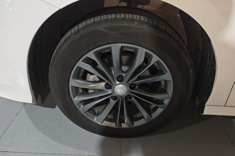 Used MG 5 2025 180 DVVT Global First Edition Exterior 4