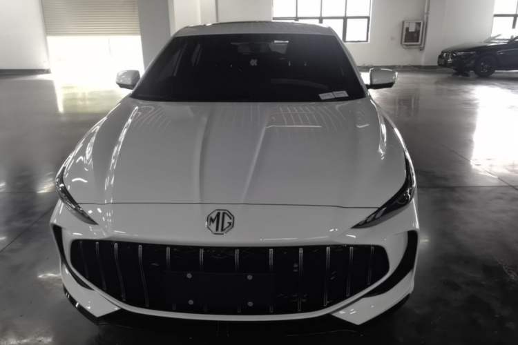 Used MG 5 2025 180 DVVT Global Luxury Edition Front