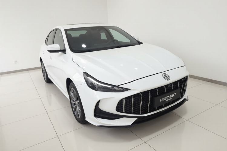 Used MG 5 2025 180 DVVT Global Luxury Edition Front Right 45 Deg