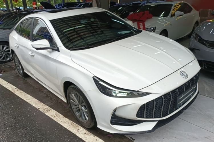 Used MG 5 2025 180 DVVT Global Luxury Edition Front Right 45 Deg