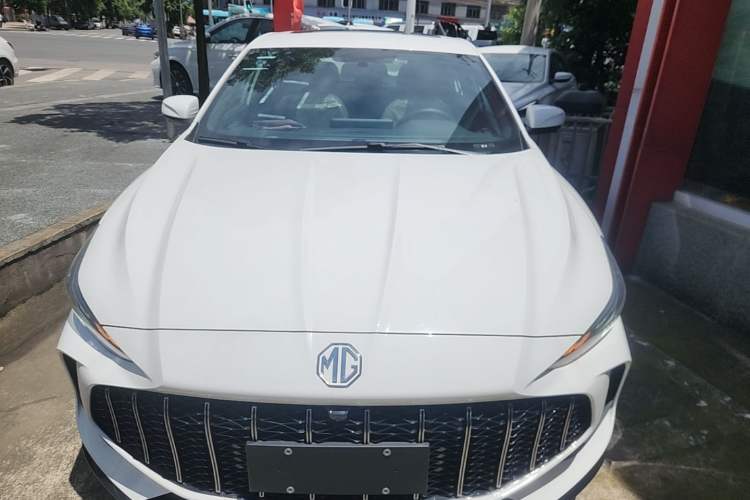 Used MG 5 2025 180 DVVT Global Luxury Edition Front