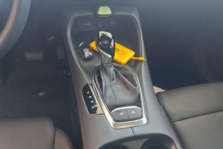 Used MG 5 2025 180 DVVT Global Luxury Edition Gear Lever
