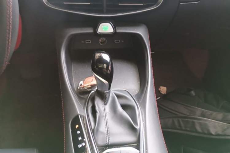 Used MG 5 2025 180 DVVT Global Luxury Edition Gear Lever